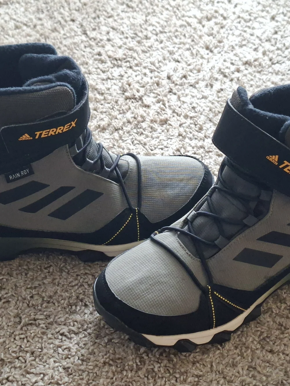 Adidas Terrex RAIN.RDY Winter Hiking Boots Gray/Black Men's Size 6.5 Waterproof